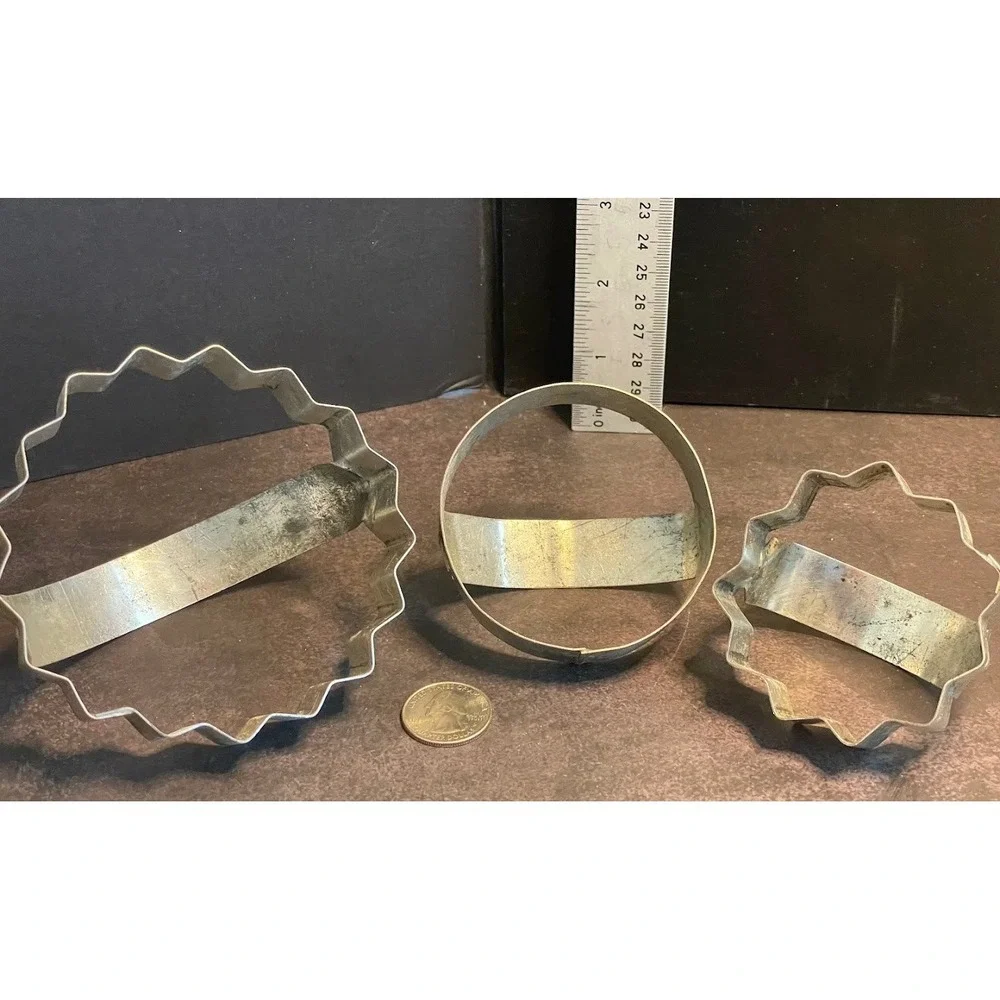 Vintage Metal Cookie Cutters Set Assorted Shapes Holiday Baking Fun‎